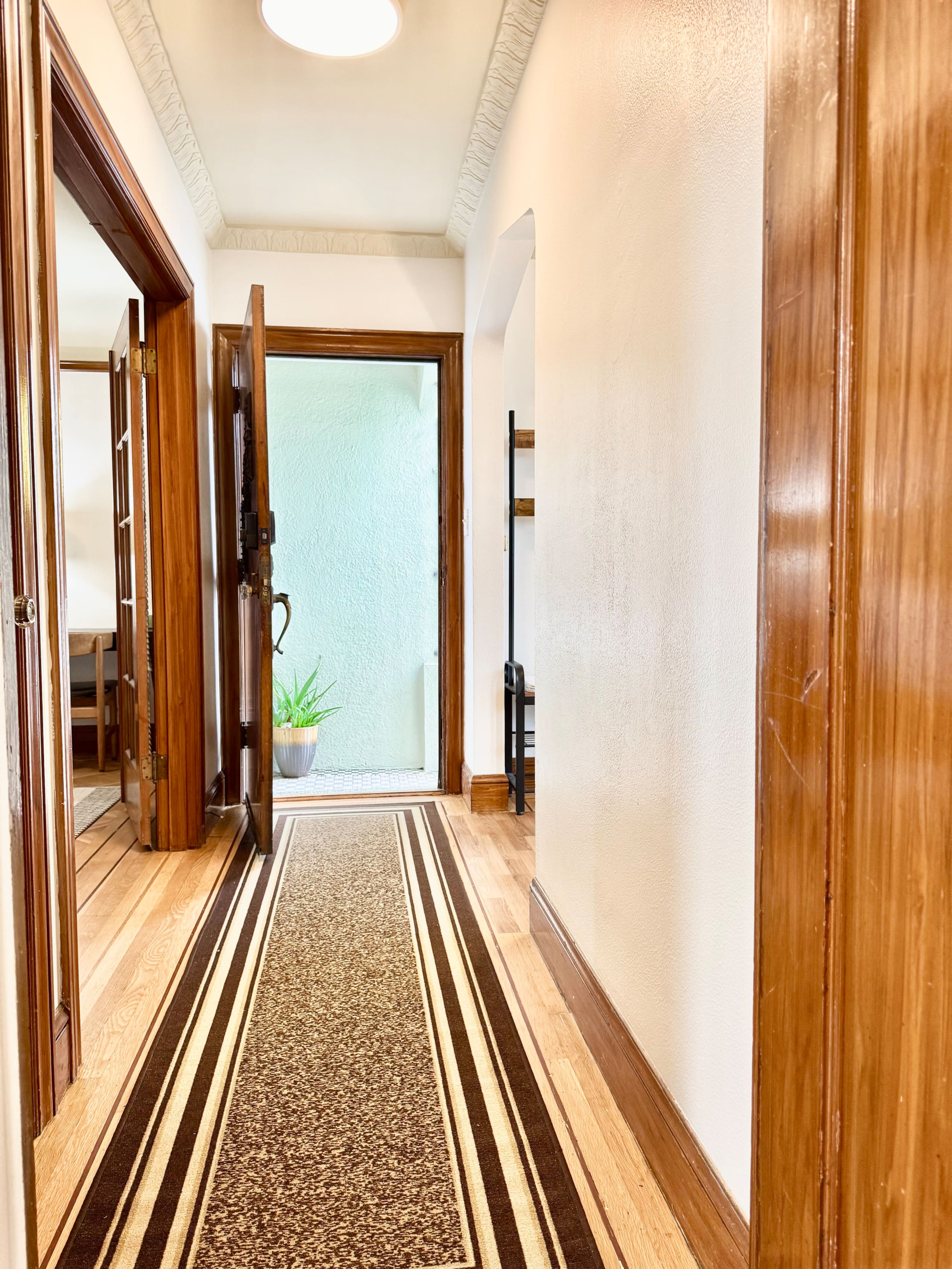 Home in San Francisco · ★4.95 · 3 bedrooms · 3 beds · 1 bath - Image 2