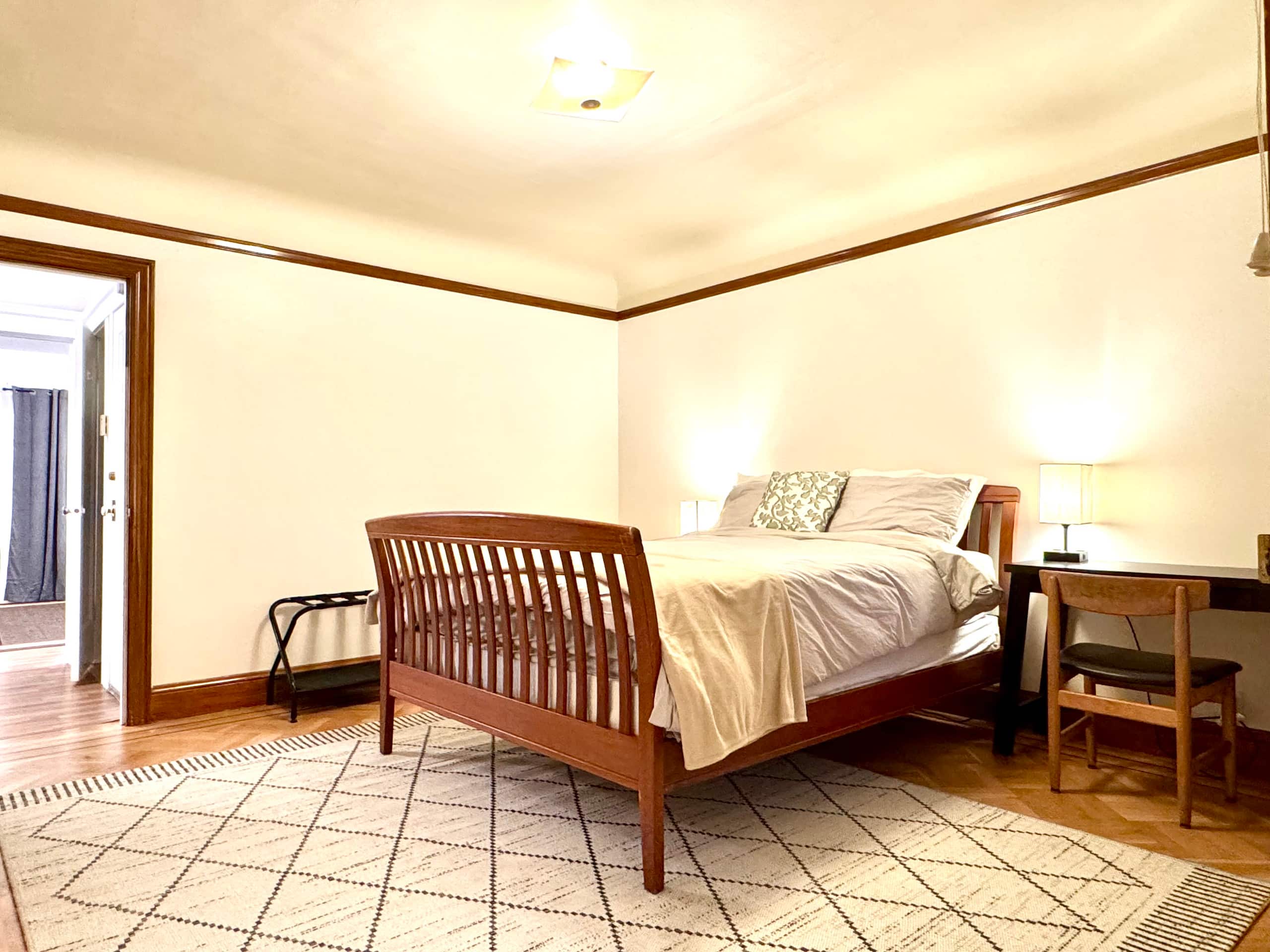 Home in San Francisco · ★4.95 · 3 bedrooms · 3 beds · 1 bath - Image 11