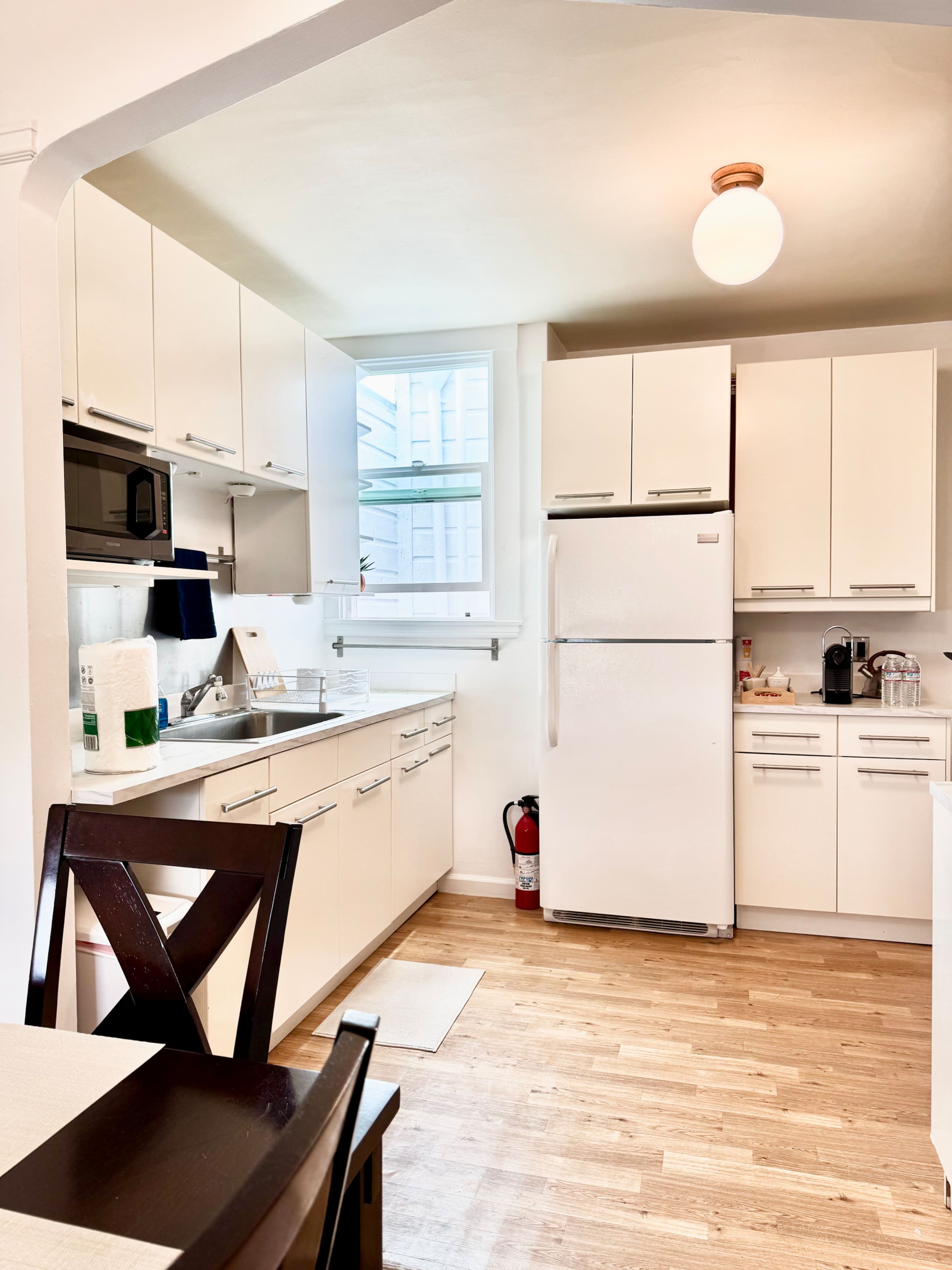 Home in San Francisco · ★4.95 · 3 bedrooms · 3 beds · 1 bath - Image 5
