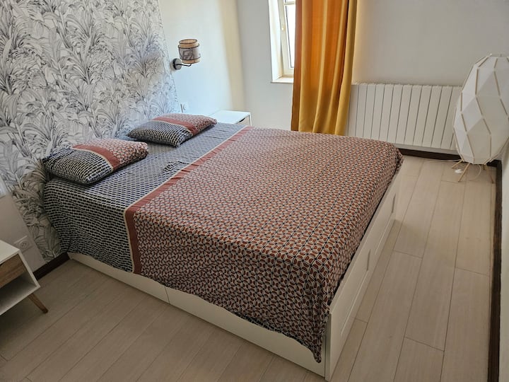 Schlafzimmer 1