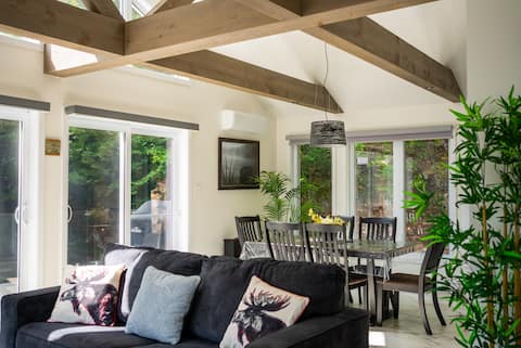 Top performing Airbnb: Beauty, tranquility, spa, winter wonderland in Val Des Monts