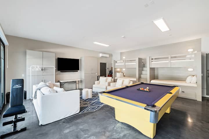 1st Floor - Twin Bunk Room + Game Room