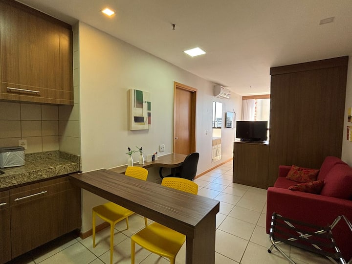 Flat Espaçoso,  Moderno E Confortável. - Brasília