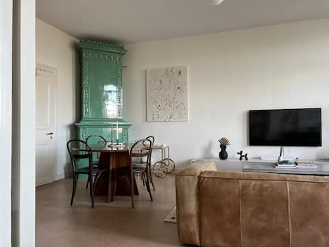 Central Scandinavian Design Apartment w/ Balcony