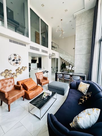 This is the best penthouse with an unbeatable view gallery image 2