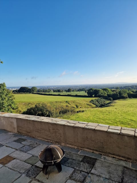 The View
A hidden Gem in the Dublin Mountains