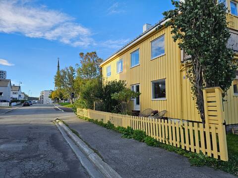 Sentrum
2 Bedroom - Electric Car Charger - Car Rental!