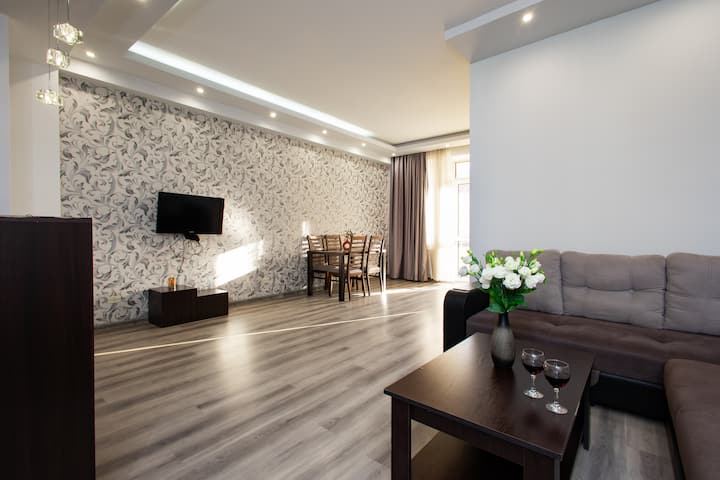 2 Hin Yerevantsi Str. 1b/d Apt. With Balcony Hh399 - エレバン