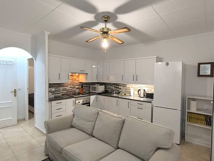 Casa Ruta Fully Equipped Bungalow - Torrevieja