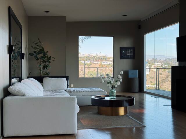 Secluded Luxury Retreat in LA gallery image 4