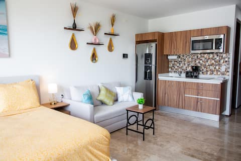 Propiedad de Airbnb exitosa: Bright Beach Vibe Studio en Xaman Ha