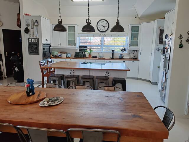 Seaside Bliss gallery image 3