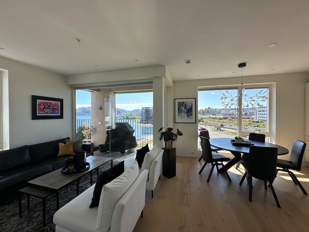 إمكانية تجميع 3 كراسي استرخاء لأريكة والنوم عليها