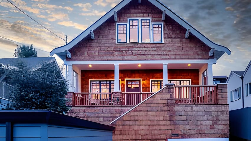 Spacious New Designer Home | 4BR/4.5BA Retreat gallery image 5