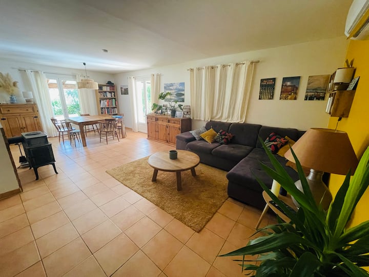 მისაღები სივრცე