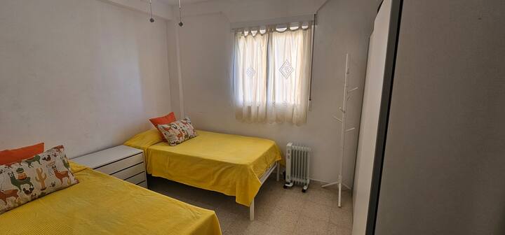 غرفة النوم 2