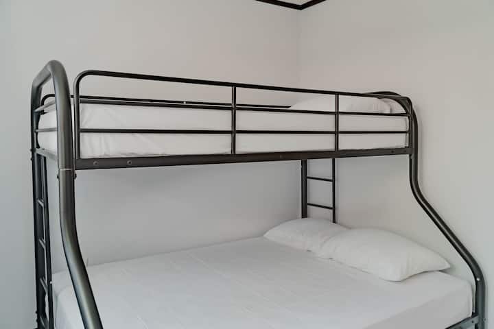 საძინებელი 2