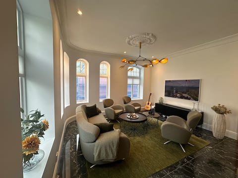 Elegant new apartment with stunning sea view