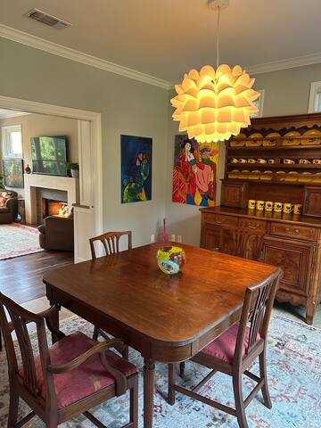 Large House w/Stunning Pool on ATX Greenbelt gallery image 4