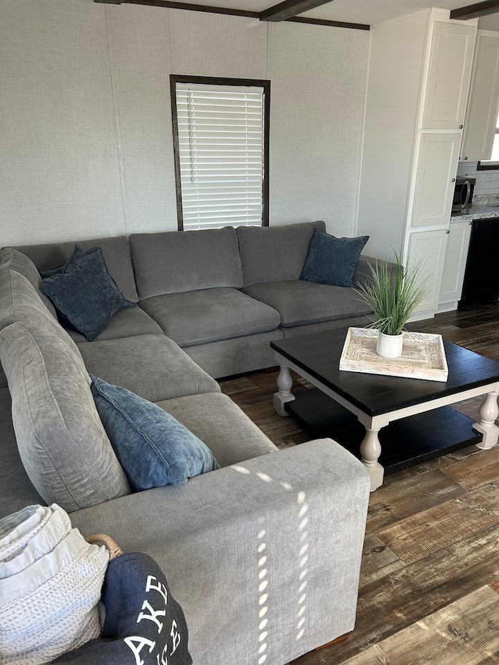 Pk Lake Getaway • 8 Min To Rocker B • Sunset Views - Possum Kingdom Lake, TX
