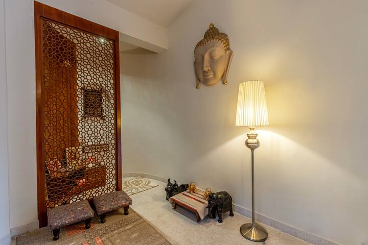 4-bhk Garden & Lake View Studio Room - Bhimtal