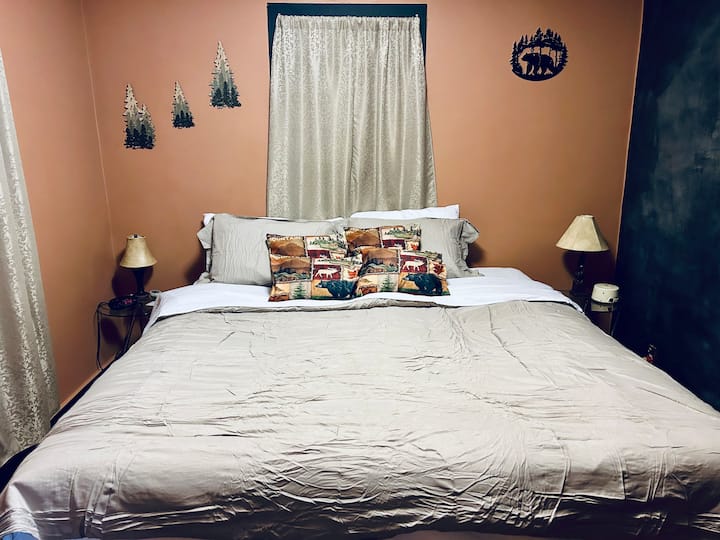 Bračni krevet (širine 180 - 200 cm) 