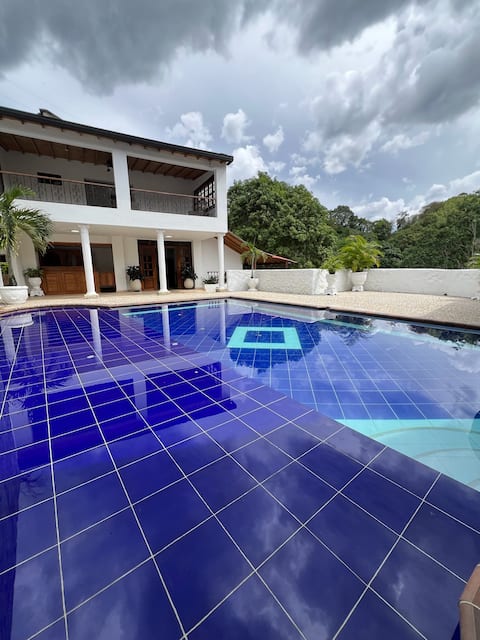 Beautiful estate in Girardota