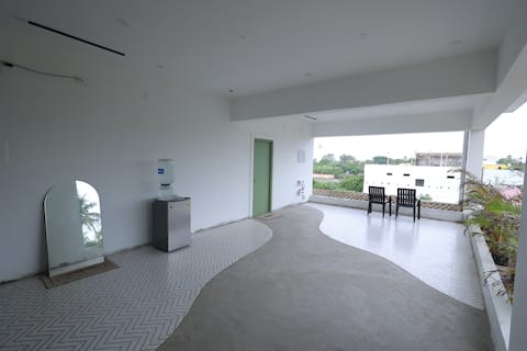 Honeymoon Room - Balified Villa