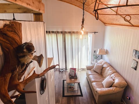 Successful Airbnb property: St Flo Bungalow in Florence / Muscle Shoals