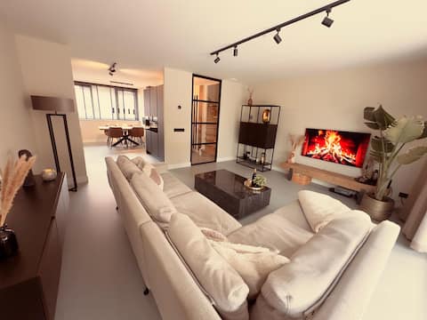 Holiday home La Playa - by the beach, with Jacuzzi