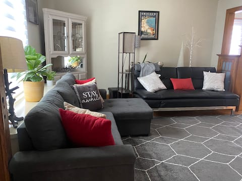 7BD King/2Queen/2Twin/2Sofa Sleeper/5minO'hare