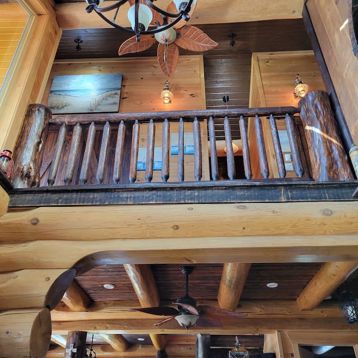Luxury/loghome
Water Sport
Cozy 
Modern 
Fireplace - Cape Breton Island