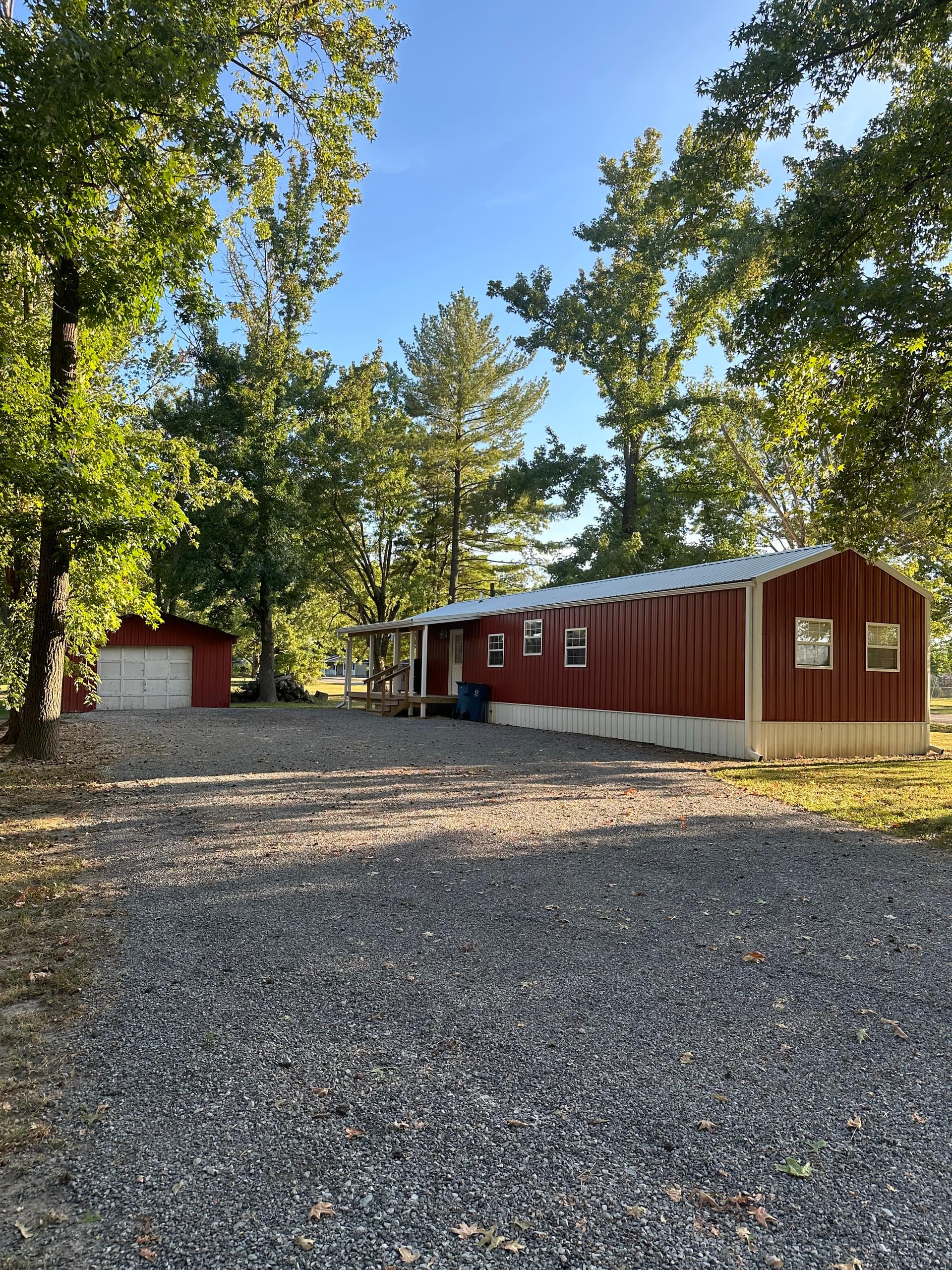 Lakeside Lodge