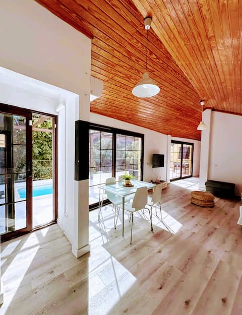 A modern Canarian house