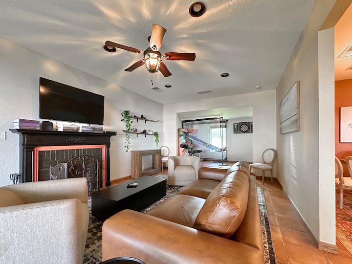 Luxury Landing At Lake Griffin | Private Dock - Leesburg, FL