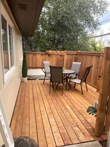 University Manor gallery image 2