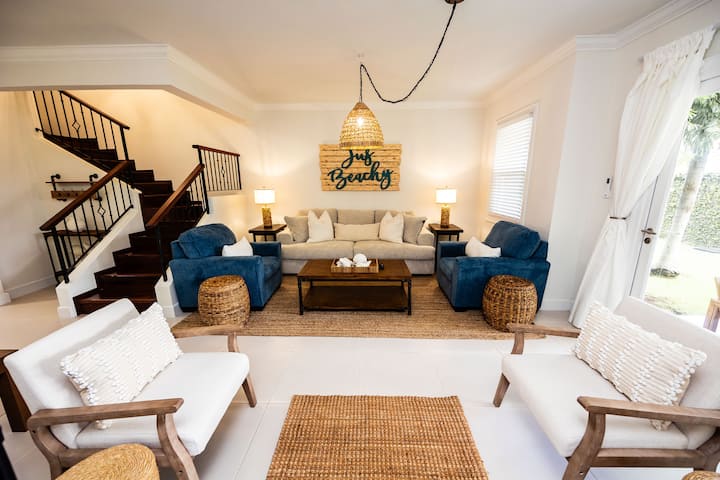 The Boho Villa In A Beach Front Gated Community - Montego Bay