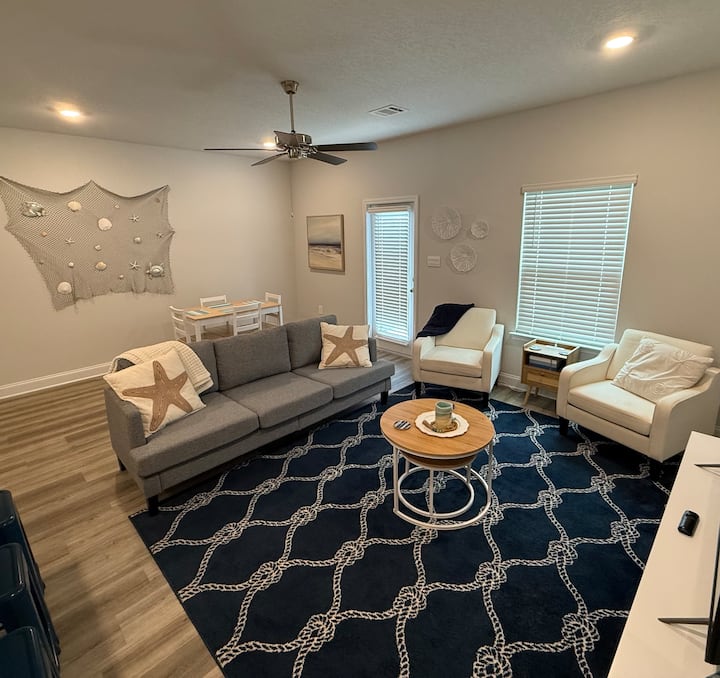Townhome: Central To Beaches/casinos/shopping - Gulfport, MS