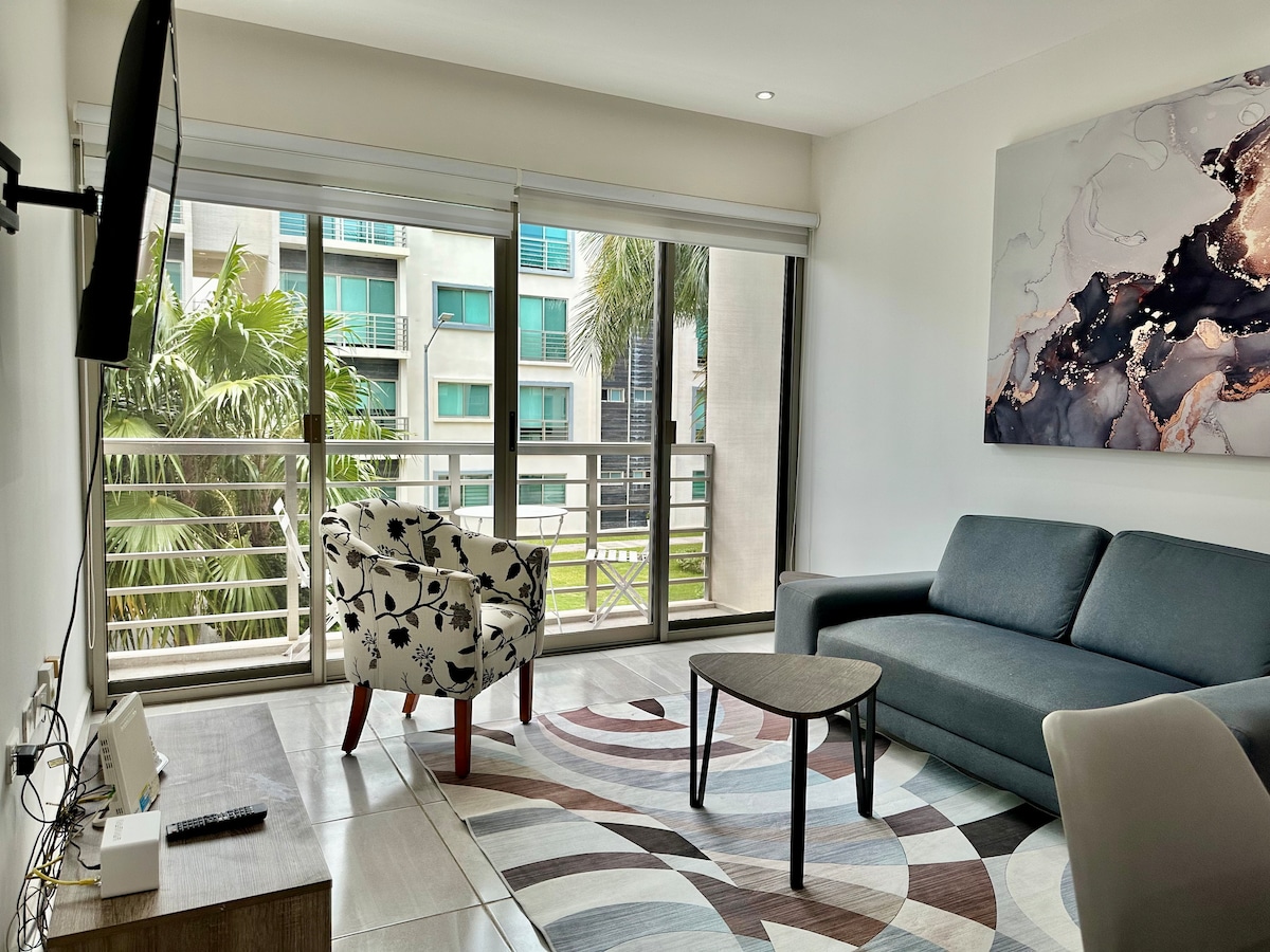 Anuncio de Airbnb popular: Modern and safe 3B with a pool! en Supermanzana 329