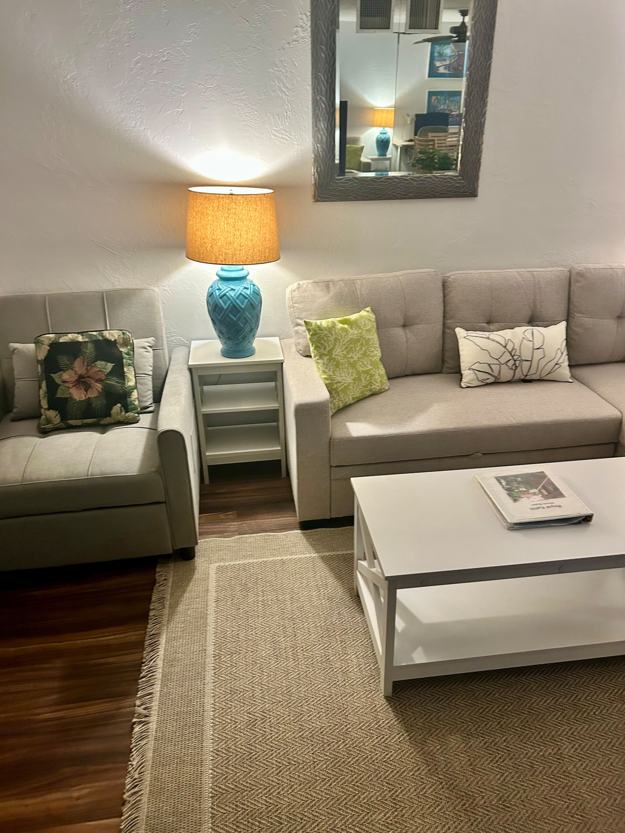 Condo in Kailua-Kona · ★4.48 · 2 bedrooms · 4 beds · 2 private baths - Image 3