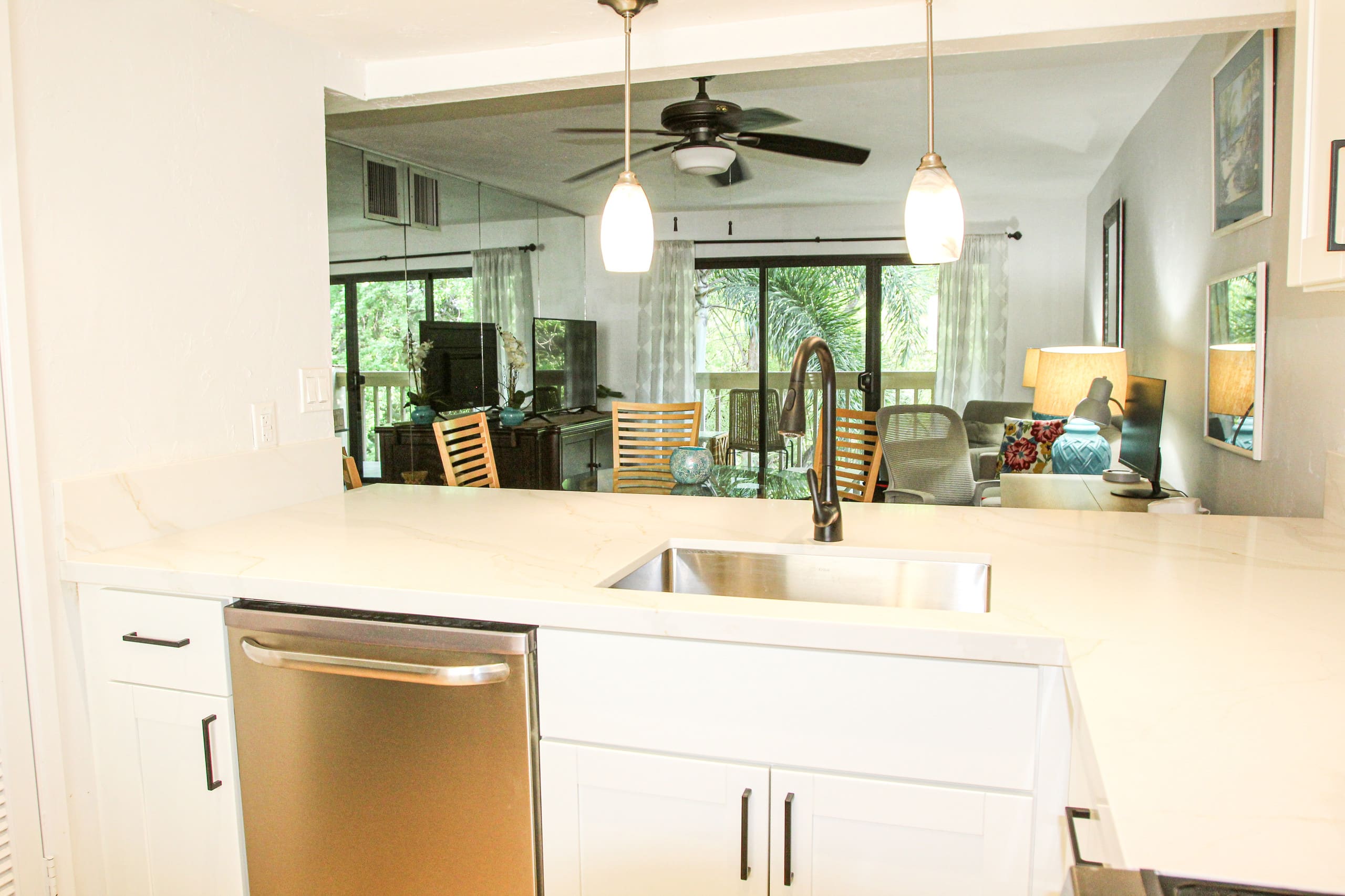Condo in Kailua-Kona · ★4.48 · 2 bedrooms · 4 beds · 2 private baths - Image 12