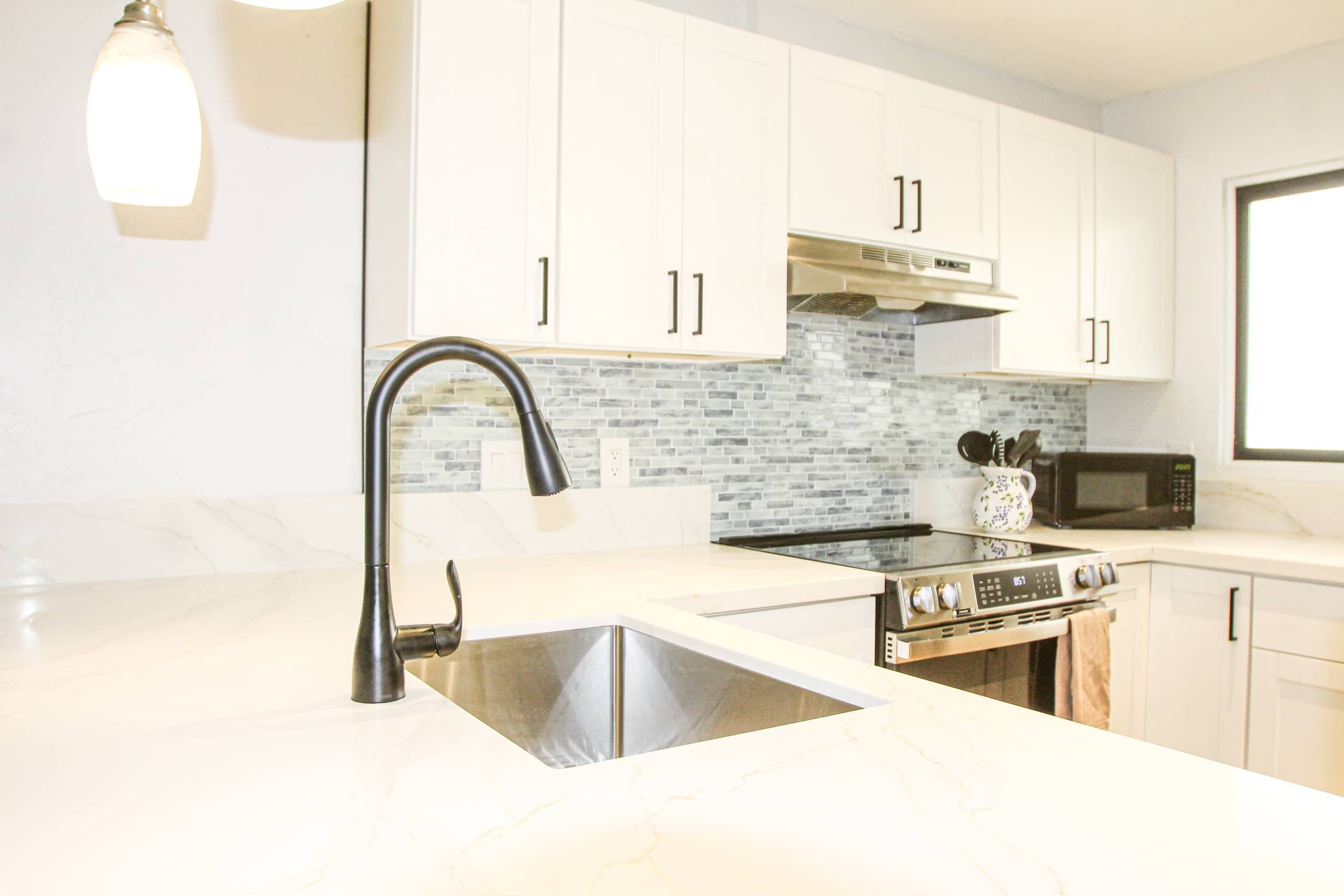 Condo in Kailua-Kona · ★4.48 · 2 bedrooms · 4 beds · 2 private baths - Image 9
