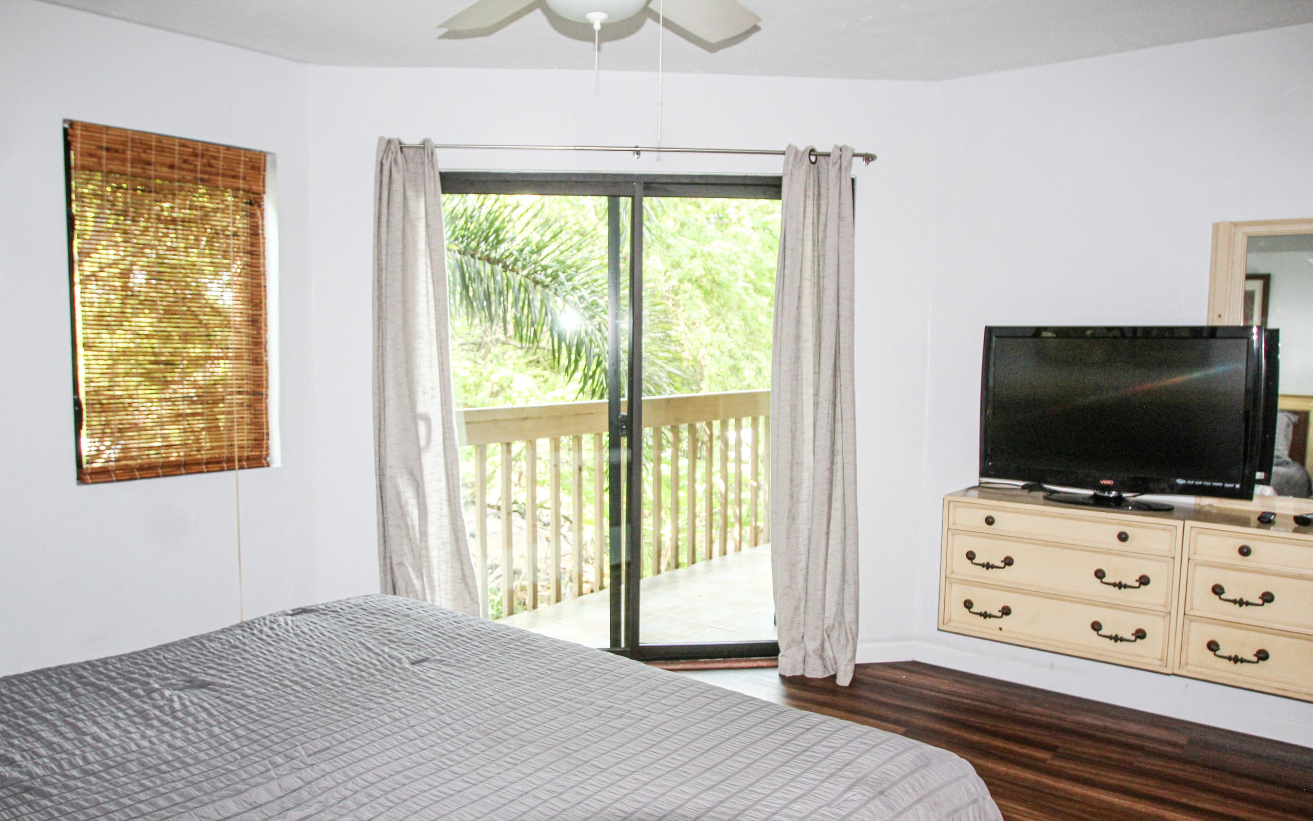 Condo in Kailua-Kona · ★4.48 · 2 bedrooms · 4 beds · 2 private baths - Image 22