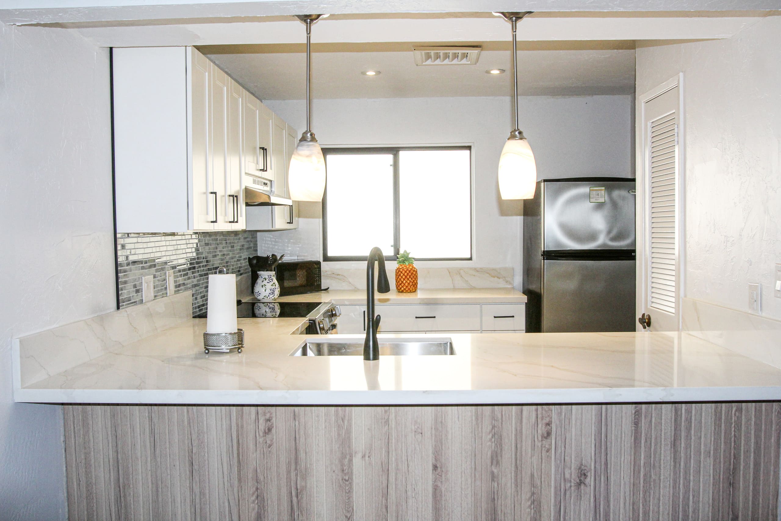 Condo in Kailua-Kona · ★4.48 · 2 bedrooms · 4 beds · 2 private baths - Image 11