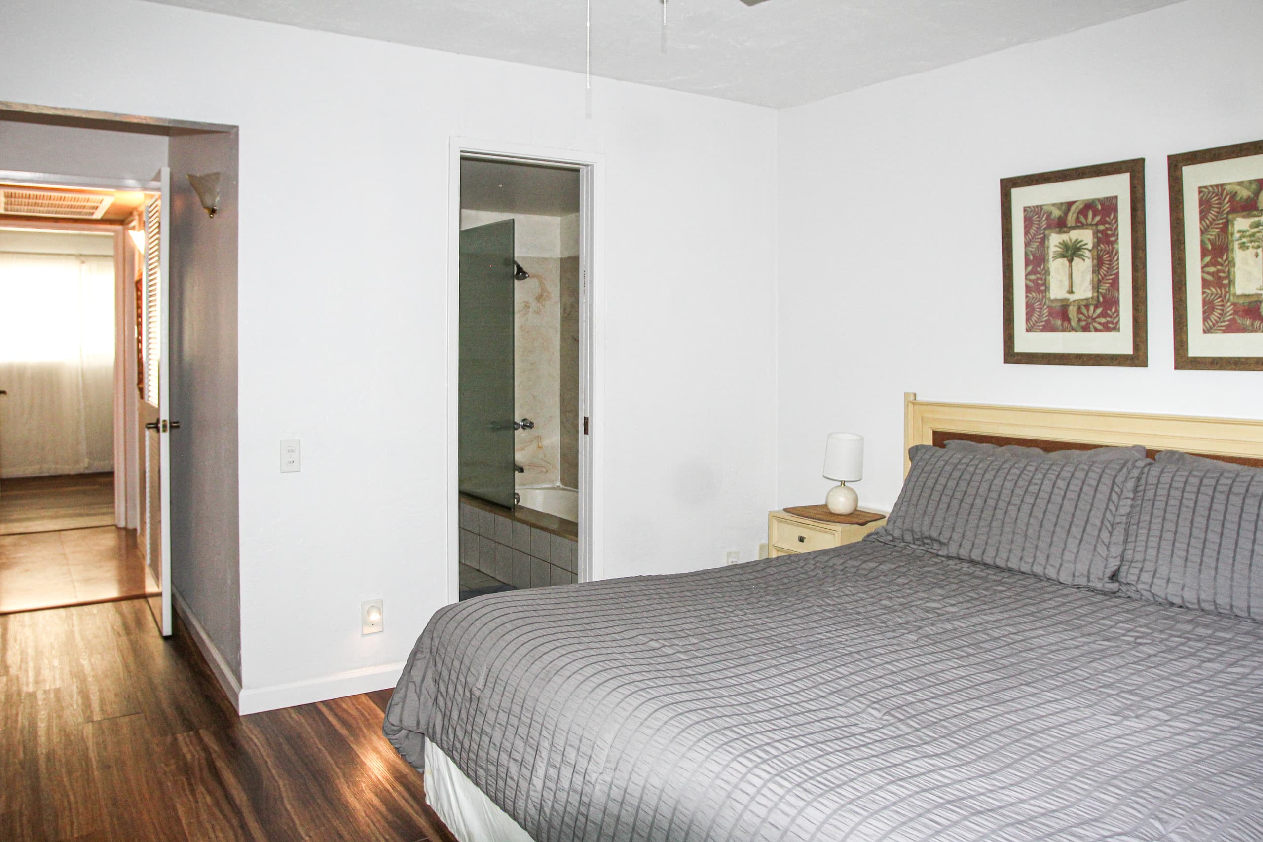 Condo in Kailua-Kona · ★4.48 · 2 bedrooms · 4 beds · 2 private baths - Image 20