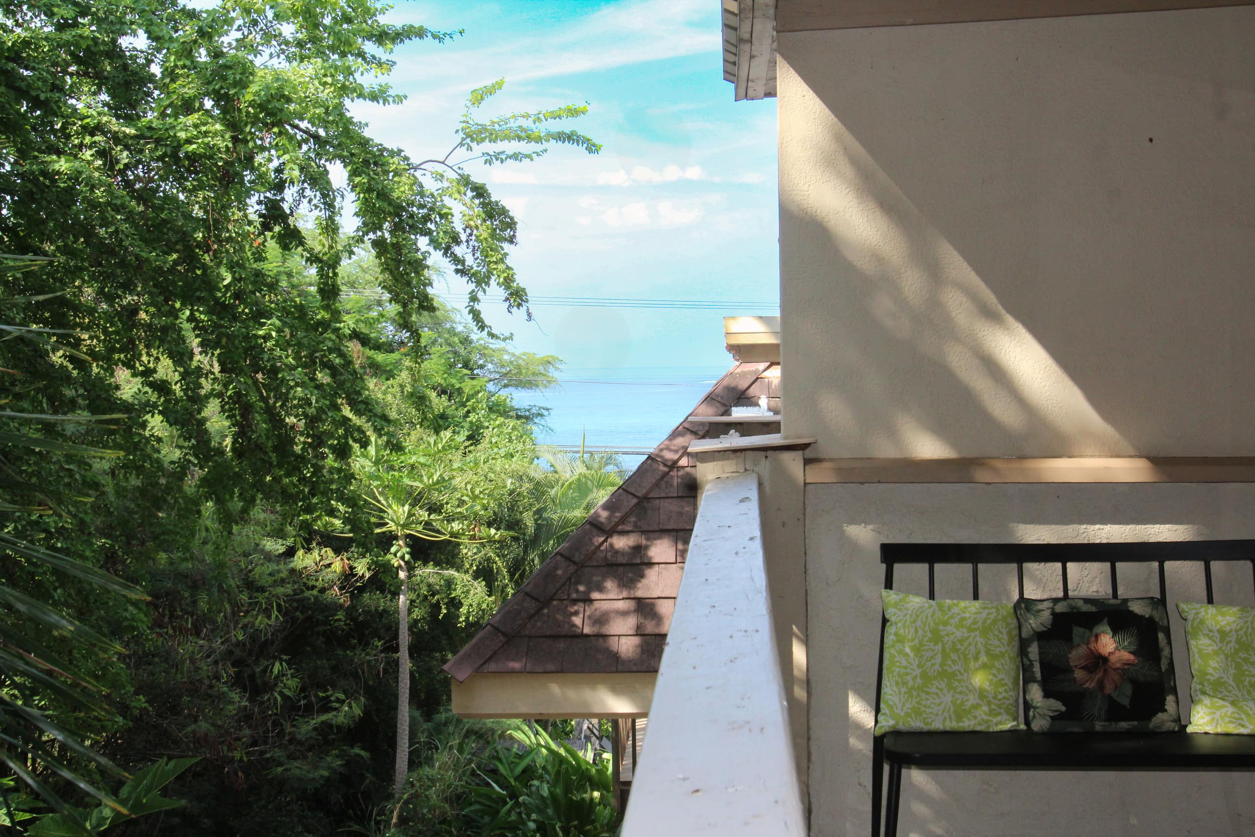 Condo in Kailua-Kona · ★4.48 · 2 bedrooms · 4 beds · 2 private baths - Image 35