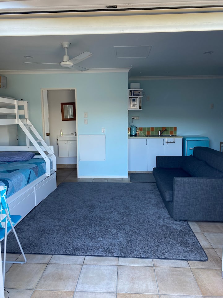 Milton Road Pool House - Tauranga