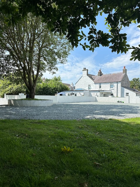 White Anchor Anglesey