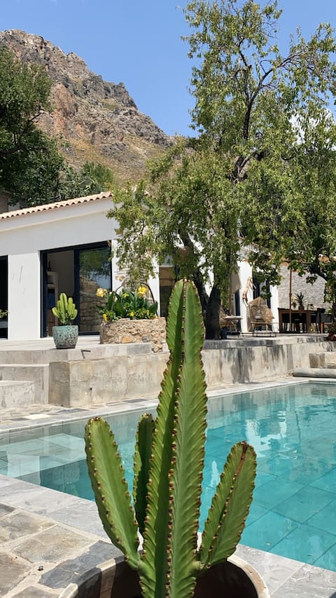 Villa Omdal with spectacular Mountain View