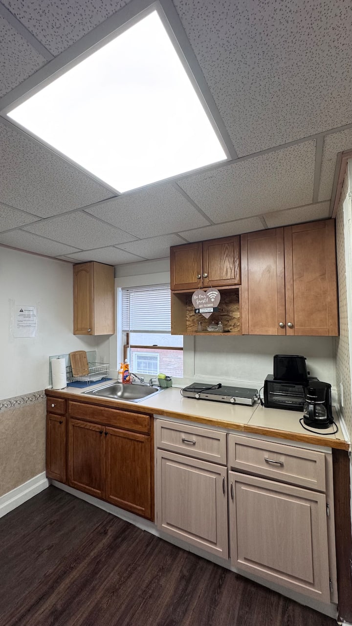Nice 2nd Floor 1 Br Apartment, Central Ac - Malden, MA